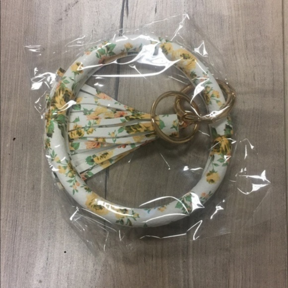 Floral Bangle Key Ring with Keychain and Tassel - Picture 7 of 7